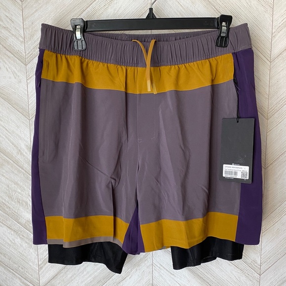 🍋Limited Edition Lululemon Shorts🍋 - Picture 4 of 16